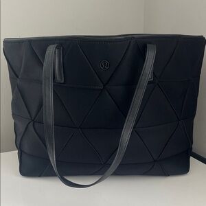 lululemon athletica Black Geometric Tote